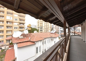 موفع مركزي - فيلا 4 غرف وصالتين - مفروشة -في منطقة توسمور / الانيا 