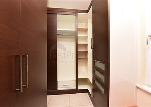 موفع مركزي - فيلا 4 غرف وصالتين - مفروشة -في منطقة توسمور / الانيا 