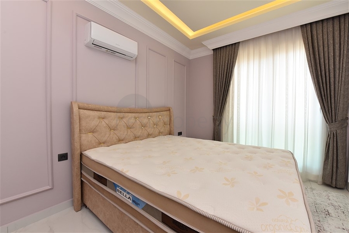 جانب شاطئ كليوباترا - شقة غرفة وصالة مفروشة - مجمع فاخر - في مركز الانيا 