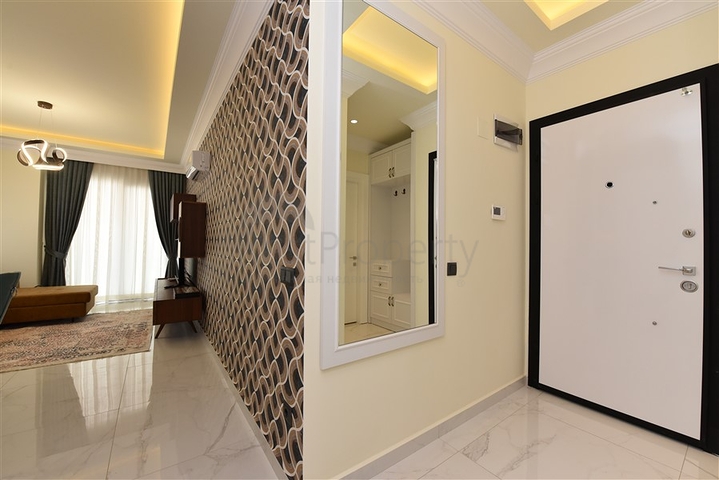 جانب شاطئ كليوباترا - شقة غرفة وصالة مفروشة - مجمع فاخر - في مركز الانيا 