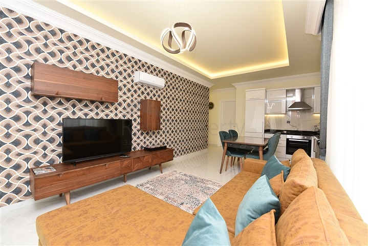 جانب شاطئ كليوباترا - شقة غرفة وصالة مفروشة - مجمع فاخر - في مركز الانيا 