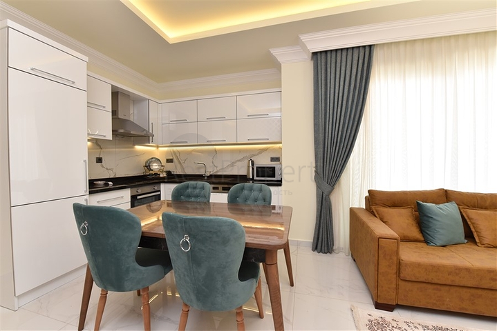 جانب شاطئ كليوباترا - شقة غرفة وصالة مفروشة - مجمع فاخر - في مركز الانيا 