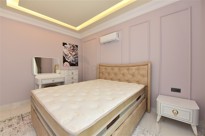 جانب شاطئ كليوباترا - شقة غرفة وصالة مفروشة - مجمع فاخر - في مركز الانيا 