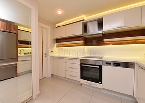 مجمع فاخر - شقة غرفة وصالة مفروشة - في محمودلار / الانيا 