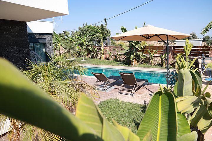 فلل للبيع بالاقساط - تصميم 3 غرف وصالة - في افسلار / الانيا 