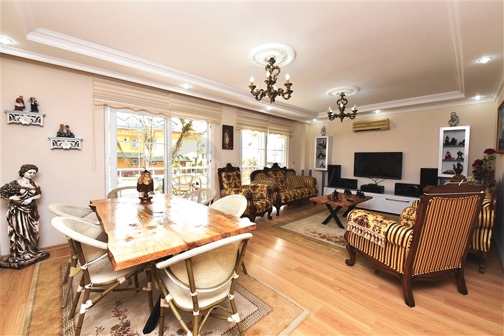 اطلالة بحر - فيلا 4 غرف وصالة مفروشة - ضمن مجمع - في ديمرتاش / الانيا 