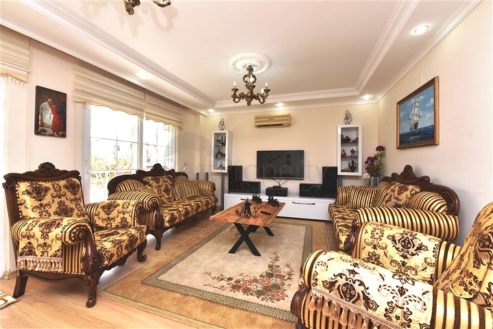 اطلالة بحر - فيلا 4 غرف وصالة مفروشة - ضمن مجمع - في ديمرتاش / الانيا 