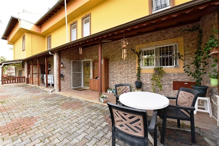 اطلالة بحر - فيلا 4 غرف وصالة مفروشة - ضمن مجمع - في ديمرتاش / الانيا 