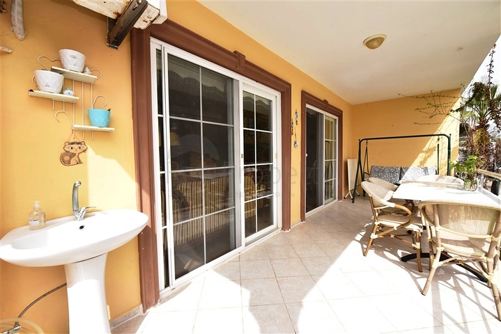 اطلالة بحر - فيلا 4 غرف وصالة مفروشة - ضمن مجمع - في ديمرتاش / الانيا 