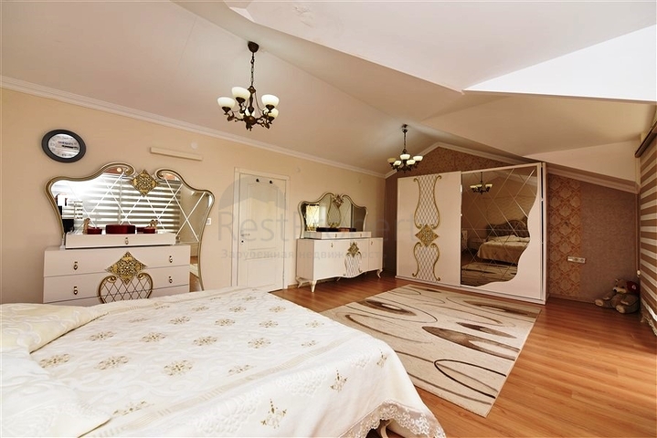 اطلالة بحر - فيلا 4 غرف وصالة مفروشة - ضمن مجمع - في ديمرتاش / الانيا 