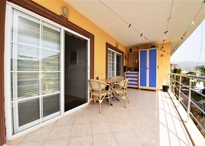 اطلالة بحر - فيلا 4 غرف وصالة مفروشة - ضمن مجمع - في ديمرتاش / الانيا 