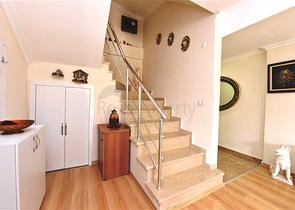 اطلالة بحر - فيلا 4 غرف وصالة مفروشة - ضمن مجمع - في ديمرتاش / الانيا 