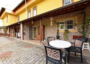 اطلالة بحر - فيلا 4 غرف وصالة مفروشة - ضمن مجمع - في ديمرتاش / الانيا 