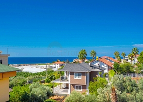 اطلالة بحر - فيلا 4 غرف وصالة مفروشة - ضمن مجمع - في ديمرتاش / الانيا 