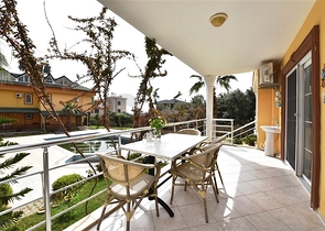 اطلالة بحر - فيلا 4 غرف وصالة مفروشة - ضمن مجمع - في ديمرتاش / الانيا 