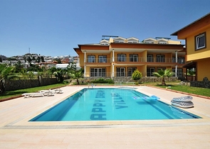 اطلالة بحر - فيلا 4 غرف وصالة مفروشة - ضمن مجمع - في ديمرتاش / الانيا 