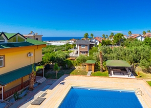 اطلالة بحر - فيلا 4 غرف وصالة مفروشة - ضمن مجمع - في ديمرتاش / الانيا 