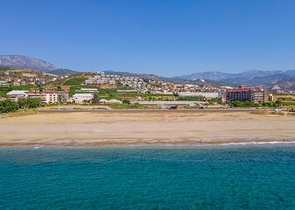 اطلالة بحر - فيلا 4 غرف وصالة مفروشة - ضمن مجمع - في ديمرتاش / الانيا 