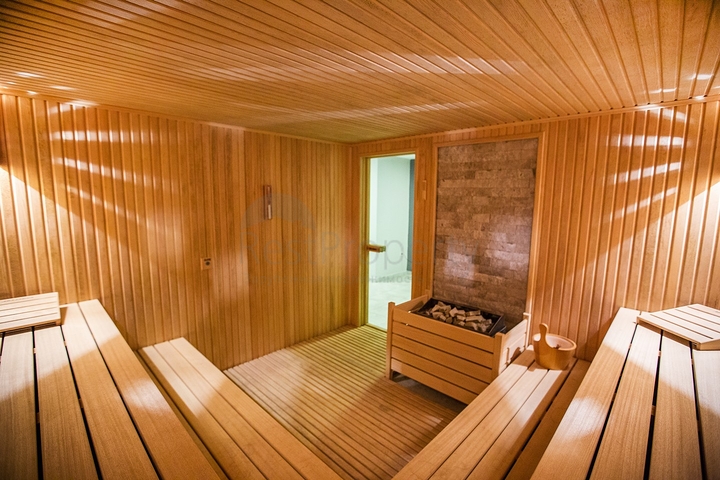 مجمع سكني انيق - شقة غرفتين وصالة مفروشة - في محمودلار / الانيا 