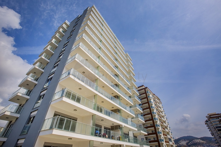 مجمع سكني انيق - شقة غرفتين وصالة مفروشة - في محمودلار / الانيا 