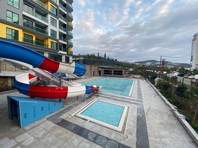 مجمع سكني حديث - شقة غرفة وصالة مفروشة - في محمودلار / الانيا 