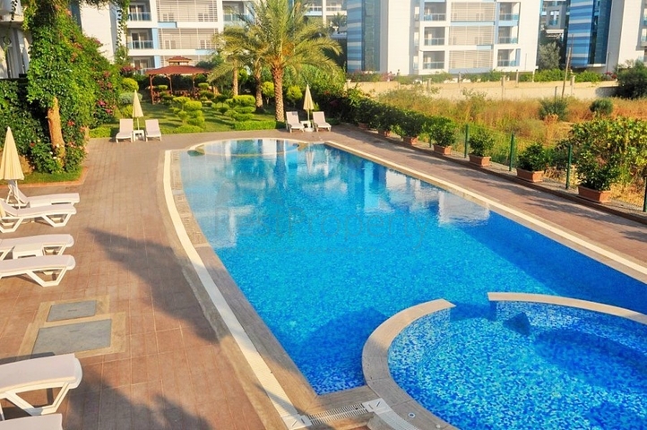 شقق للبيع في كاستل - غرفة وصالة مفروشة ضمن مجمع سكني - مدينة الانيا 