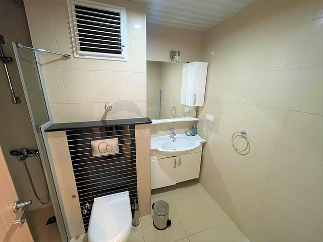 اطلالة بحر - شقة غرفة وصالة -ضمن مجمع سكني في كاستل / الانيا 