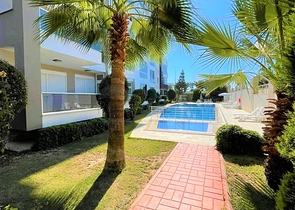 اطلالة بحر - شقة غرفة وصالة -ضمن مجمع سكني في كاستل / الانيا 