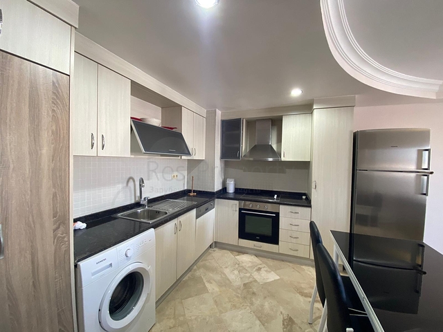 اطلالة بحر - مجمع يضم كافة الخدمات - شقة غرفتين وصالة - محمودلار / الانيا 