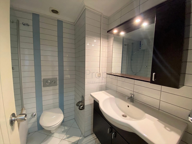 اطلالة بحر - مجمع يضم كافة الخدمات - شقة غرفتين وصالة - محمودلار / الانيا 