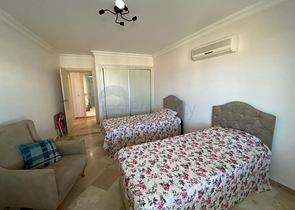 اطلالة بحر - مجمع يضم كافة الخدمات - شقة غرفتين وصالة - محمودلار / الانيا 