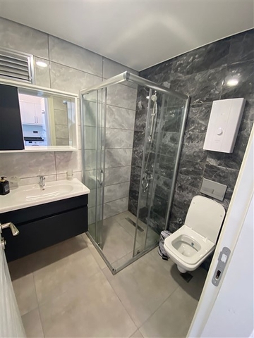 مجمع سكني حديث  - شقة غرفة وصالة - في محمودلار / الانيا 