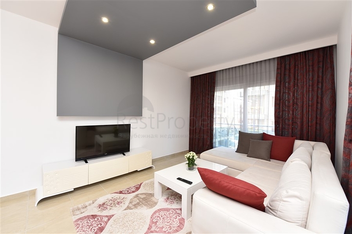 شقة انيقة - تصميم غرفتين وصالة مفروشة - قريبة من البحر والخدمات في محمودلار /الانيا 