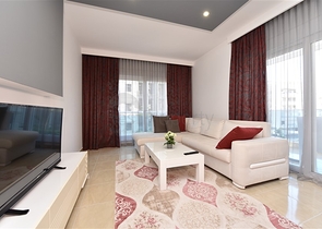 شقة انيقة - تصميم غرفتين وصالة مفروشة - قريبة من البحر والخدمات في محمودلار /الانيا 