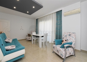 شقة انيقة - تصميم غرفتين وصالة مفروشة - قريبة من البحر والخدمات في محمودلار /الانيا 