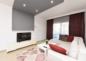 شقة انيقة - تصميم غرفتين وصالة مفروشة - قريبة من البحر والخدمات في محمودلار /الانيا 