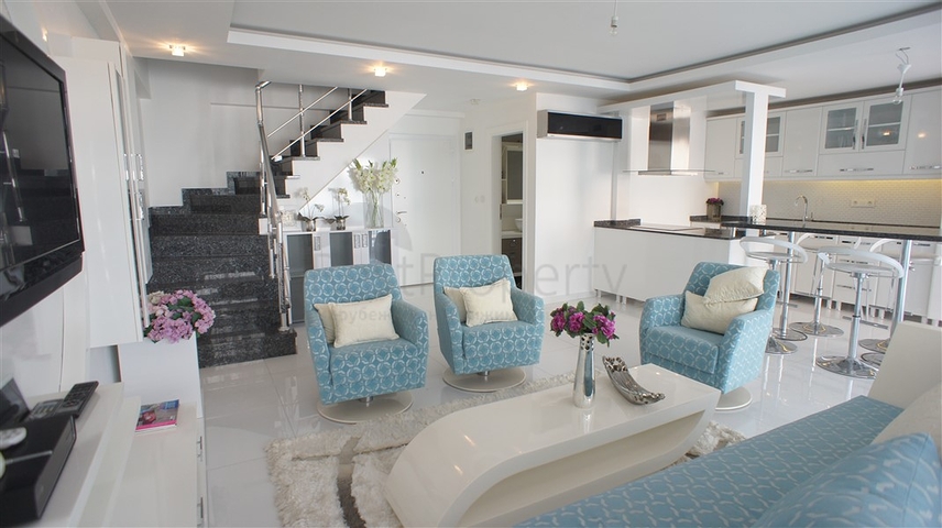 اطلالة بحر - دوبلكس غرفتين وصالة ضمن مجمع سكني في كاستل / الانيا 