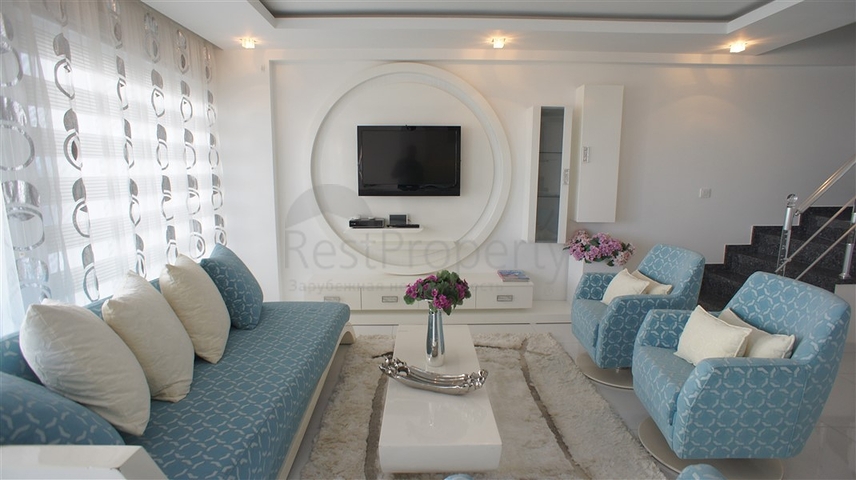 اطلالة بحر - دوبلكس غرفتين وصالة ضمن مجمع سكني في كاستل / الانيا 