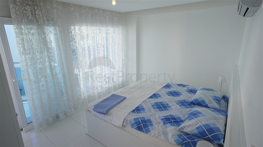 اطلالة بحر - دوبلكس غرفتين وصالة ضمن مجمع سكني في كاستل / الانيا 