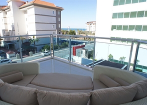 اطلالة بحر - دوبلكس غرفتين وصالة ضمن مجمع سكني في كاستل / الانيا 