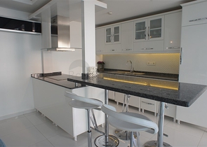 اطلالة بحر - دوبلكس غرفتين وصالة ضمن مجمع سكني في كاستل / الانيا 