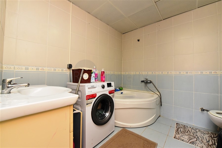 شقة عائلية - غرفتين وصالة -مفروشة - ضمن مجمع سكني في منطقة جيكجلي / الانيا 