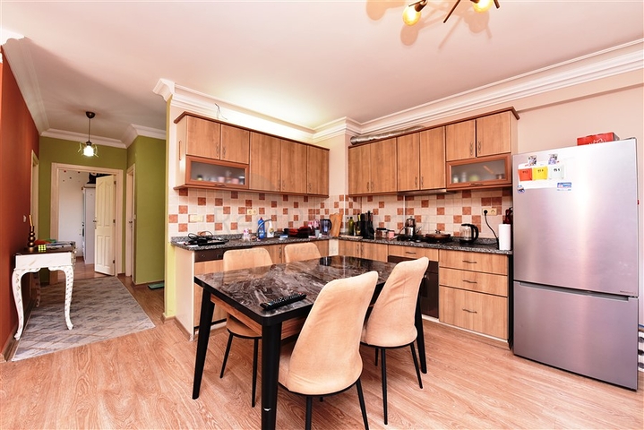 شقة عائلية - غرفتين وصالة -مفروشة - ضمن مجمع سكني في منطقة جيكجلي / الانيا 