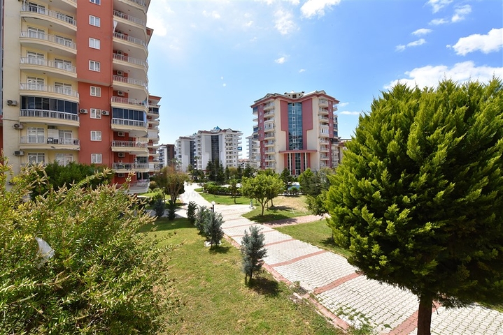 شقة عائلية - غرفتين وصالة -مفروشة - ضمن مجمع سكني في منطقة جيكجلي / الانيا 