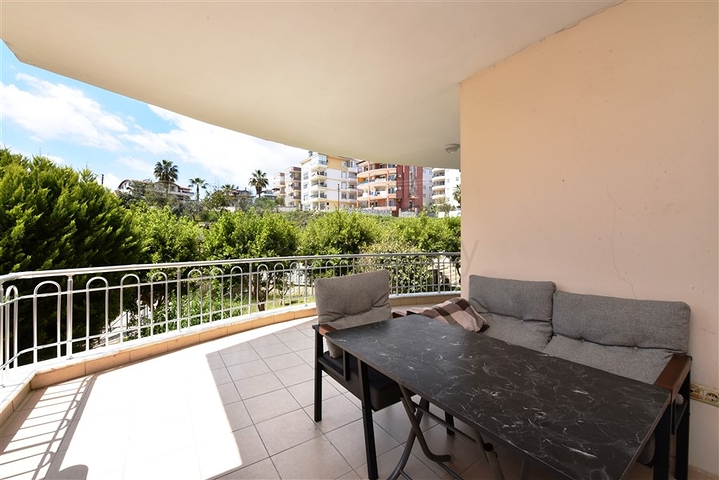 شقة عائلية - غرفتين وصالة -مفروشة - ضمن مجمع سكني في منطقة جيكجلي / الانيا 