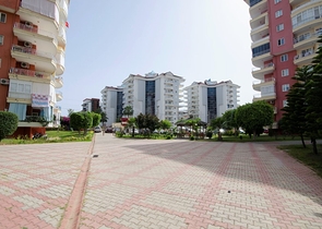 شقة عائلية - غرفتين وصالة -مفروشة - ضمن مجمع سكني في منطقة جيكجلي / الانيا 