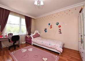 شقة عائلية - غرفتين وصالة -مفروشة - ضمن مجمع سكني في منطقة جيكجلي / الانيا 