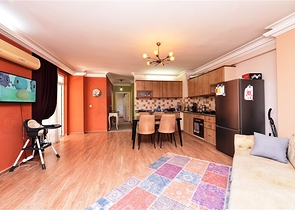 شقة عائلية - غرفتين وصالة -مفروشة - ضمن مجمع سكني في منطقة جيكجلي / الانيا 