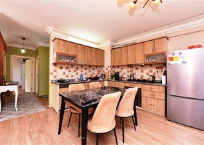 شقة عائلية - غرفتين وصالة -مفروشة - ضمن مجمع سكني في منطقة جيكجلي / الانيا 