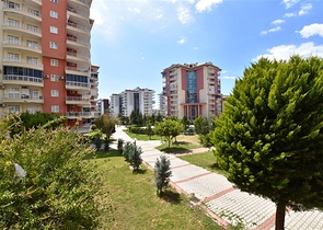 شقة عائلية - غرفتين وصالة -مفروشة - ضمن مجمع سكني في منطقة جيكجلي / الانيا 